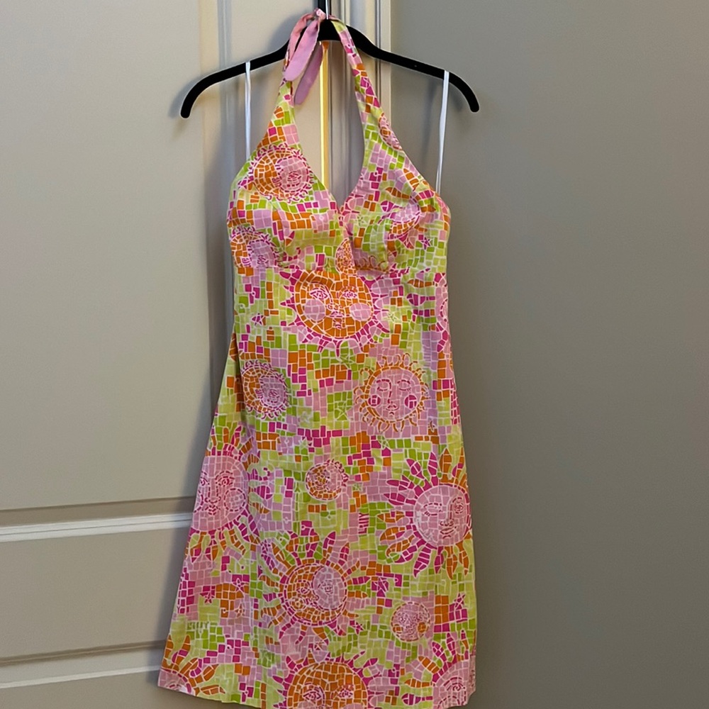Lilly Pulitzer size 4 halter style sundress. Perfect condition.